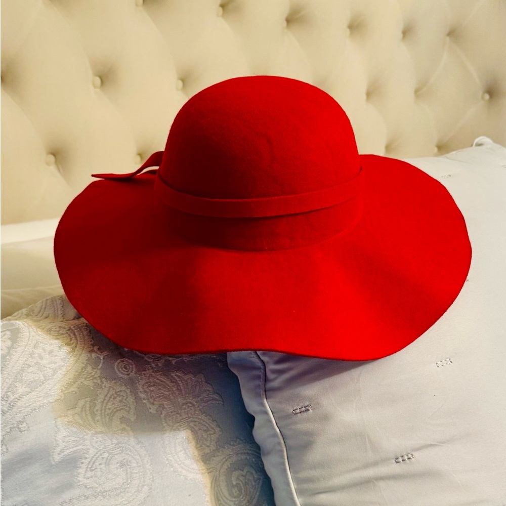Red Women's Hat - Picture 5 of 6
